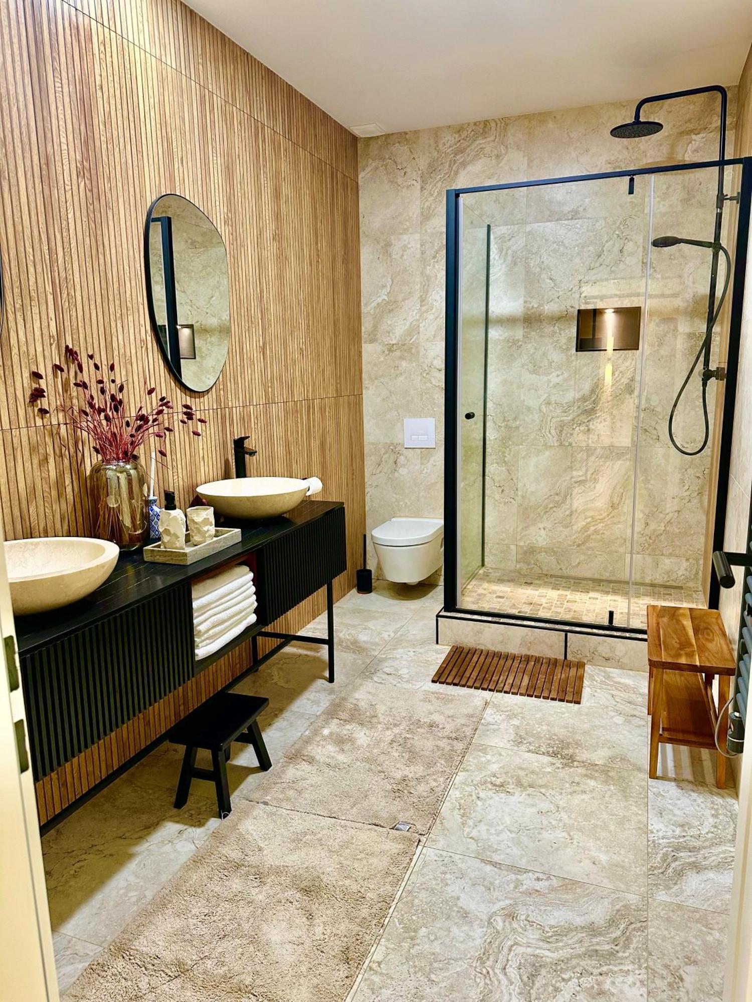Sanierte 5 Zimmer Luxus Standard Apartment Auf 350Qm هامبورغ المظهر الخارجي الصورة