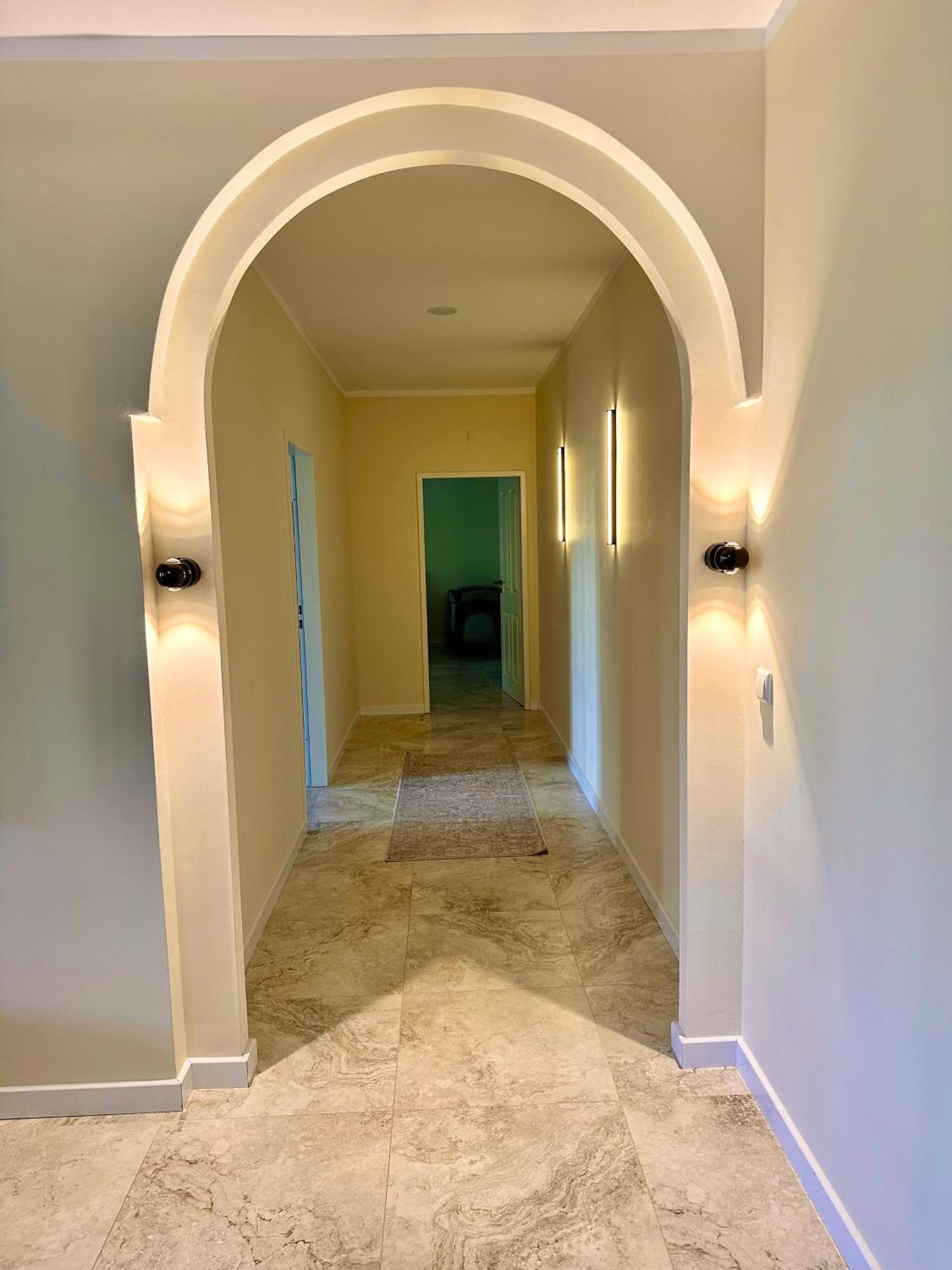 Sanierte 5 Zimmer Luxus Standard Apartment Auf 350Qm هامبورغ المظهر الخارجي الصورة