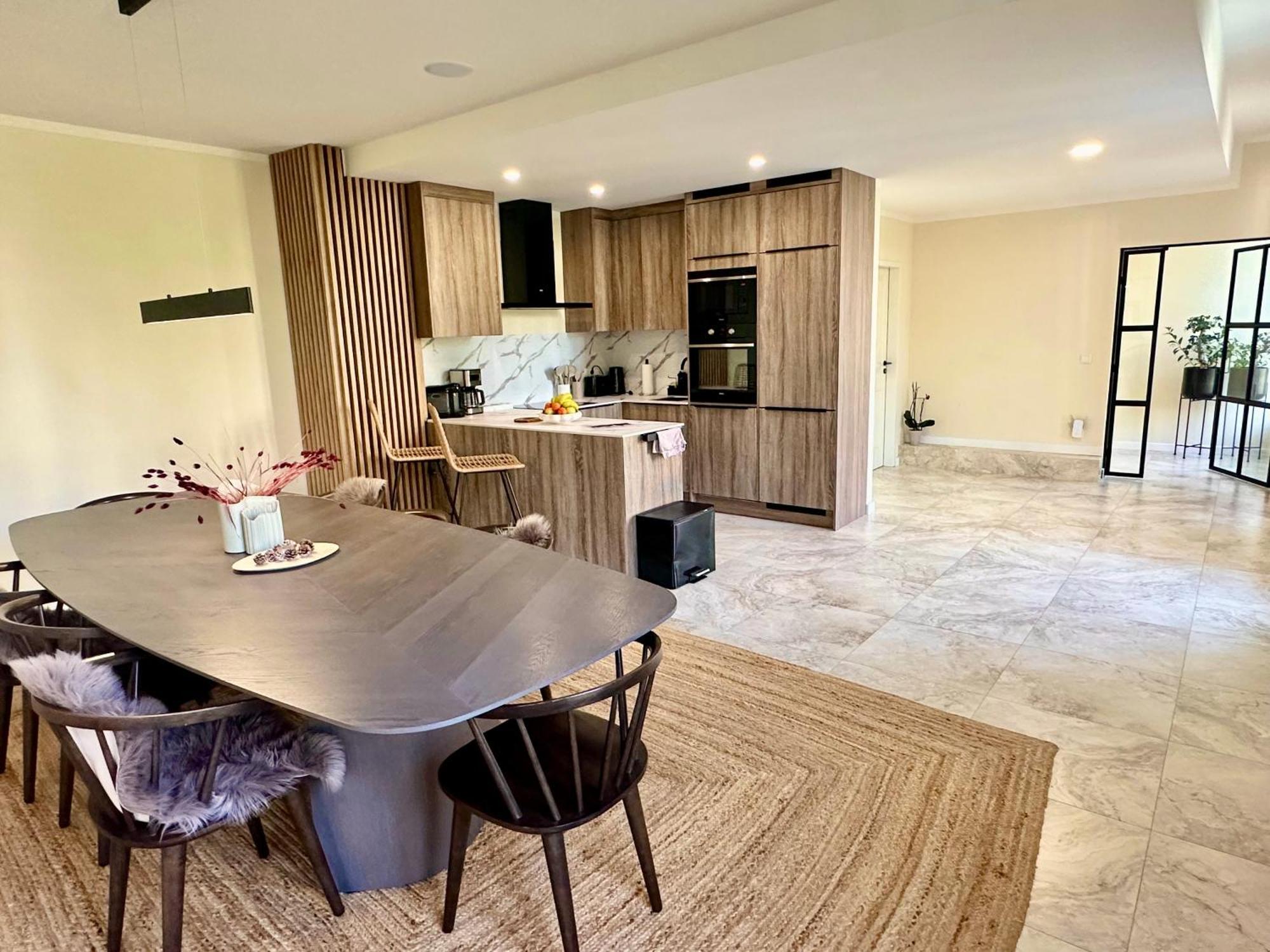 Sanierte 5 Zimmer Luxus Standard Apartment Auf 350Qm هامبورغ المظهر الخارجي الصورة